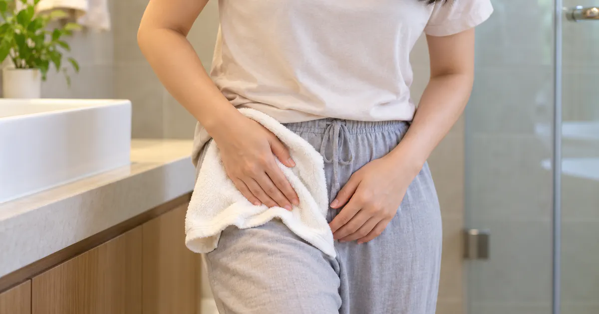Đi bộ nhiều bị rát da âm hộ nên xử lý thế nào với cách làm sạch và giảm ma sát an toàn